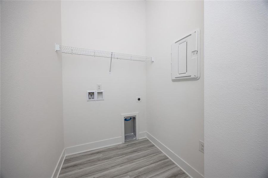 Spacious, unfurnished interior of a new home in Kirkland Farms, Alachua (Image 19).