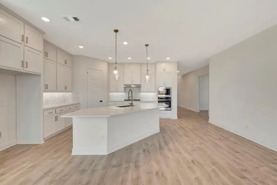 Furnished interior view inside a new home in Sandbrock Ranch, Aubrey (Image 16). Furnished interior view inside a new home in Sandbrock Ranch, Aubrey (Image 16).