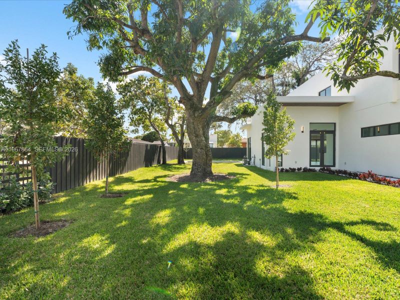 Image 60 of a home in .