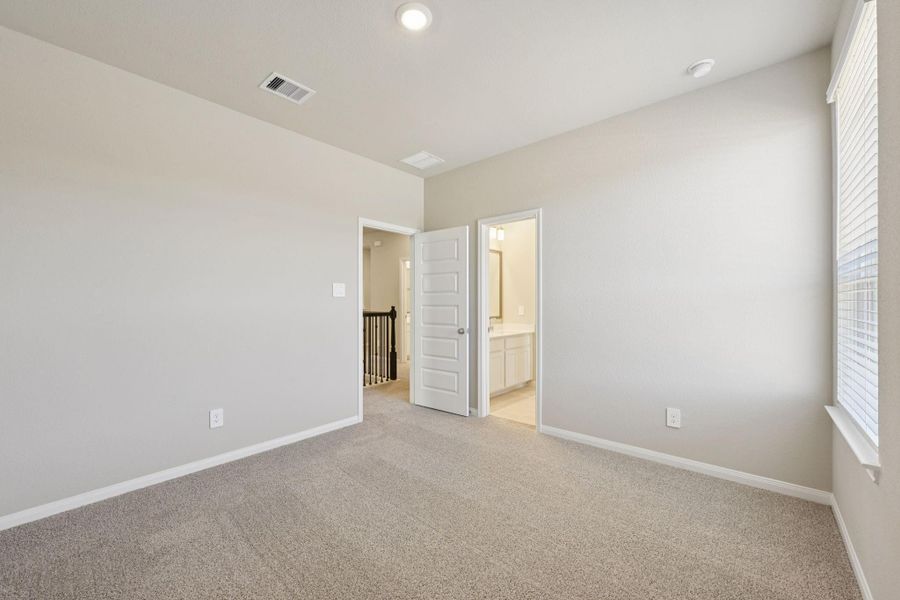 Spacious, unfurnished interior of a new home in Kemah Crossing - Luxe Series, Kemah (Image 23). Spacious, unfurnished interior of a new home in Kemah Crossing - Luxe Series, Kemah (Image 23).