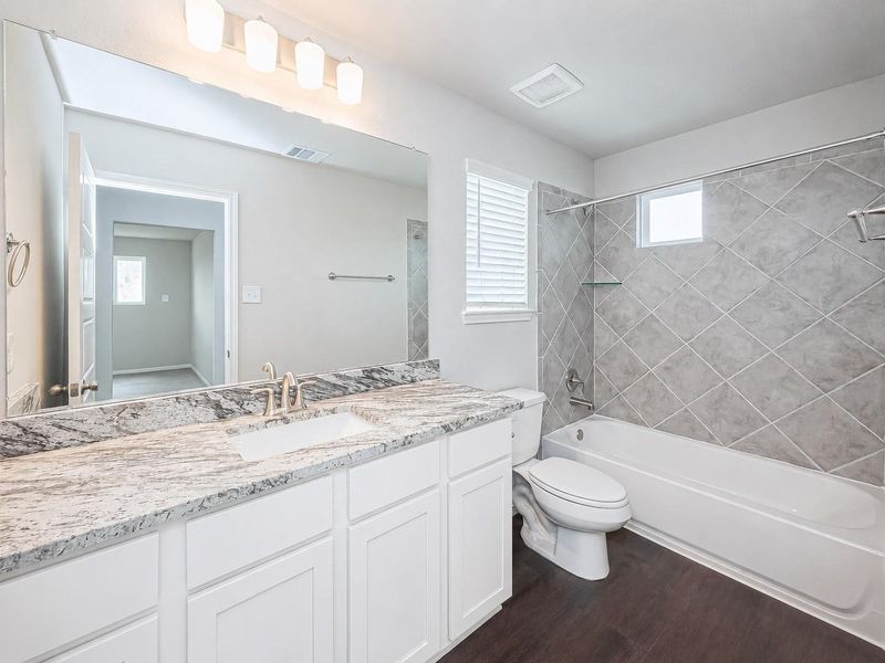 Furnished interior view inside a new home in Rollingbrook Estates, Baytown (Image 12).