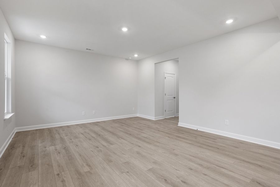 Spacious, unfurnished interior of a new home in Renaissance at White Oak, Garner (Image 17).