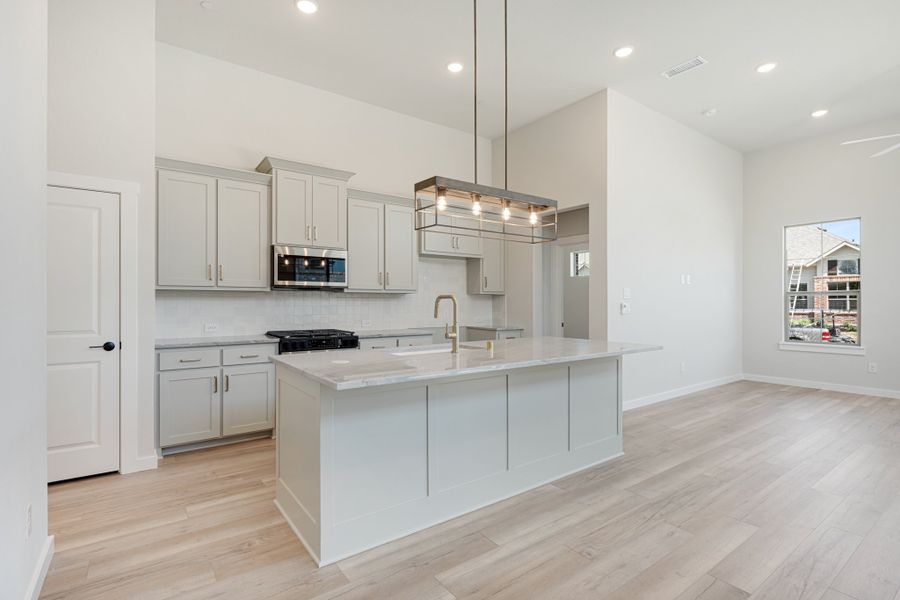 Furnished interior view inside a new home in Woodbridge Villas, Wylie (Image 16).