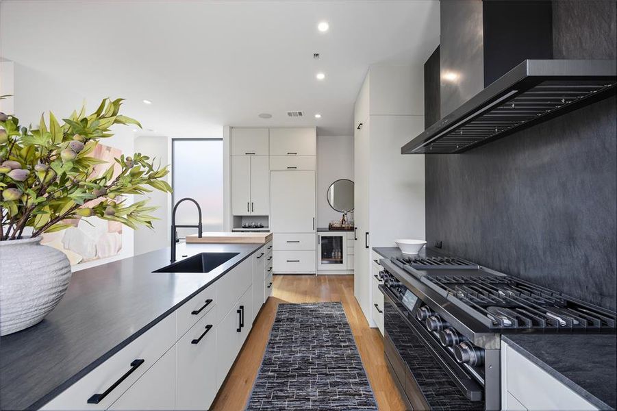 Furnished interior view inside a new home in , Dallas (Image 26).
