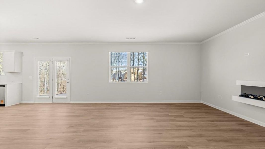 Spacious, unfurnished interior of a new home in Braselton Village, Braselton (Image 16).