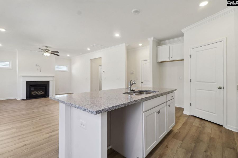 Image 17 of a home in Rolling Hills.