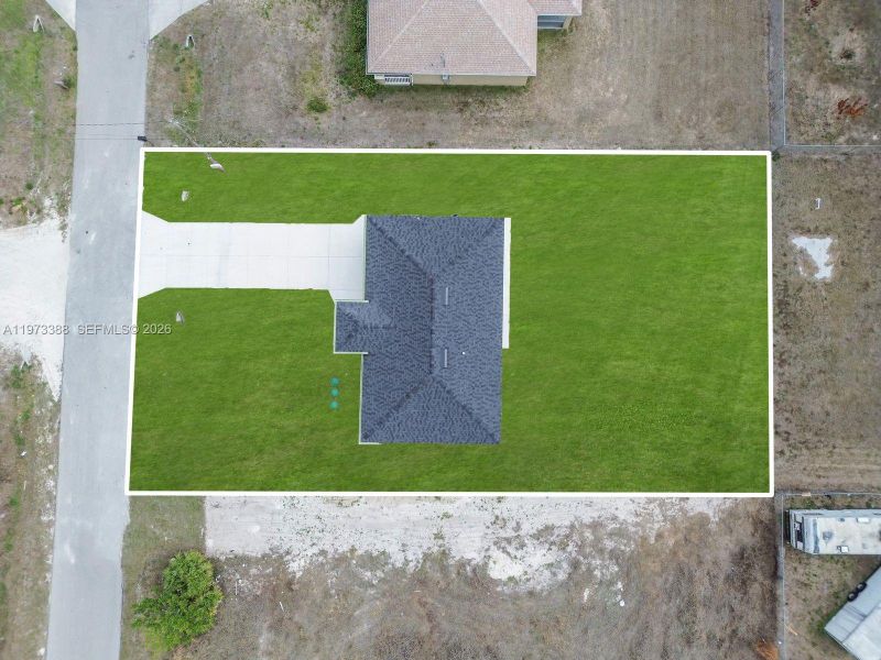 Exterior details and patio area of a home in , Lehigh Acres (Image 22).