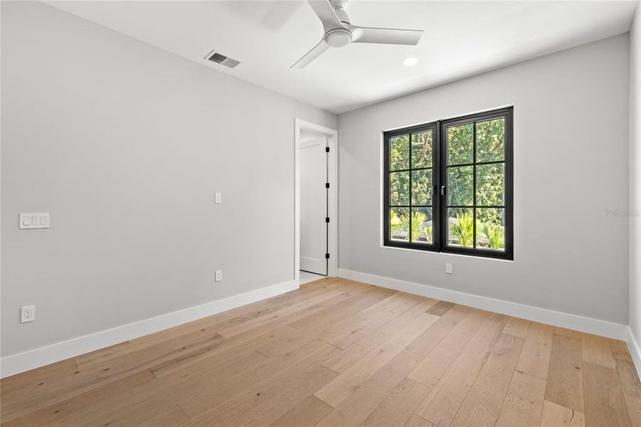 Spacious, unfurnished interior of a new home in , Orlando (Image 66). Spacious, unfurnished interior of a new home in , Orlando (Image 66).