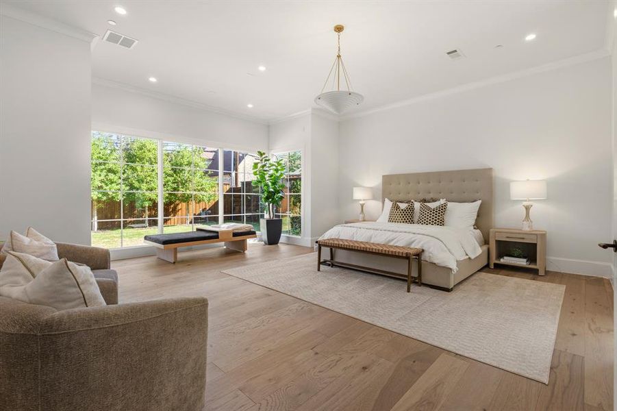 Furnished interior view inside a new home in , Dallas (Image 9).