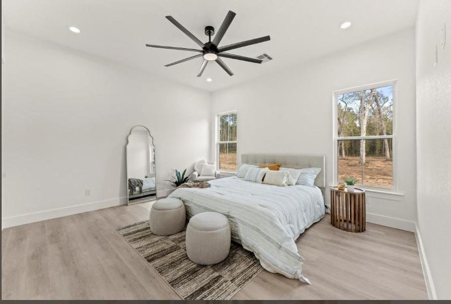 Furnished interior view inside a new home in , Conroe (Image 14).