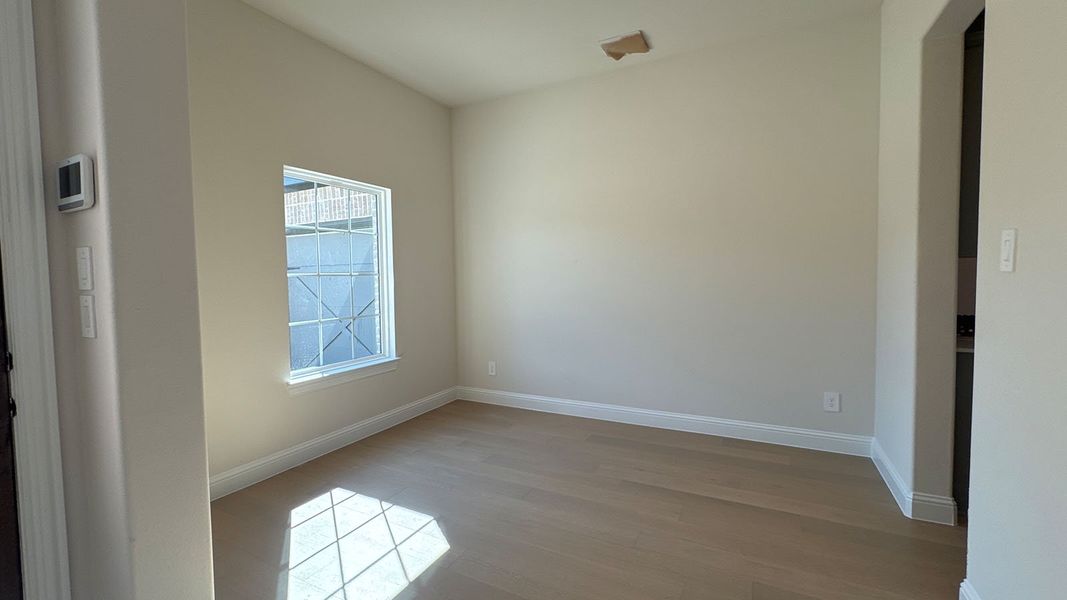 Spacious, unfurnished interior of a new home in Peachtree Meadows, Rockwall (Image 17). Spacious, unfurnished interior of a new home in Peachtree Meadows, Rockwall (Image 17).