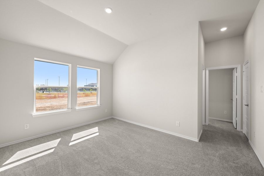 Spacious, unfurnished interior of a new home in Hunters Ridge, Crowley (Image 26).