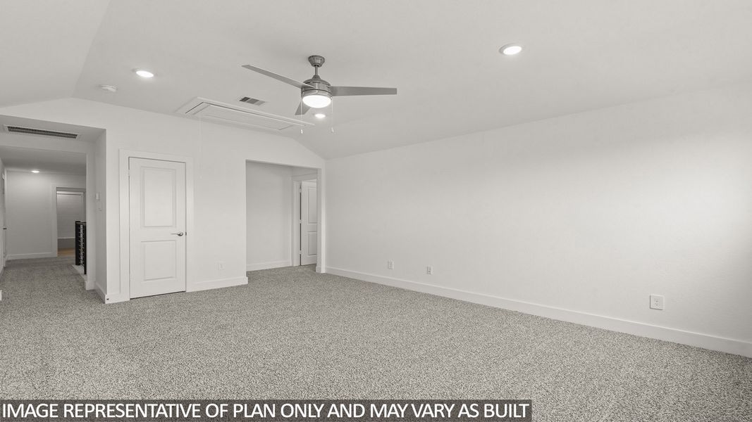 Spacious, unfurnished interior of a new home in Riverside Estates, Mont Belvieu (Image 20).