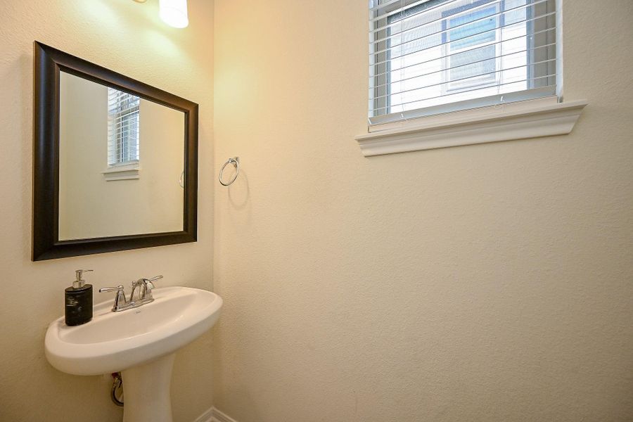 Furnished interior view inside a new home in StoneCreek Estates, Richmond (Image 16).