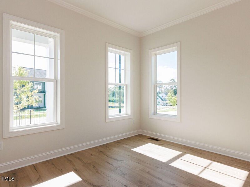 008-1280x960-bedroom