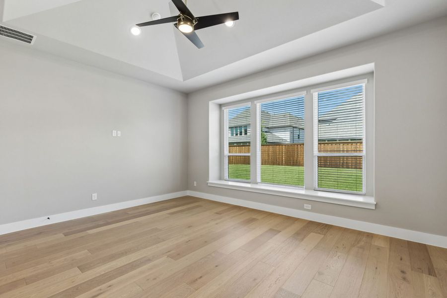 Spacious, unfurnished interior of a new home in Mosaic – 70′ Lots, Prosper (Image 41).