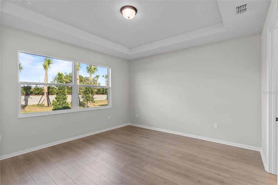 Spacious, unfurnished interior of a new home in Cresswind at Hammock Oaks, Lady Lake (Image 13). Spacious, unfurnished interior of a new home in Cresswind at Hammock Oaks, Lady Lake (Image 13).