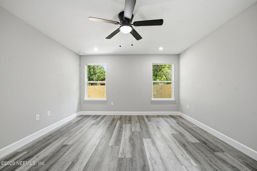 Spacious, unfurnished interior of a new home in , Jacksonville (Image 16).