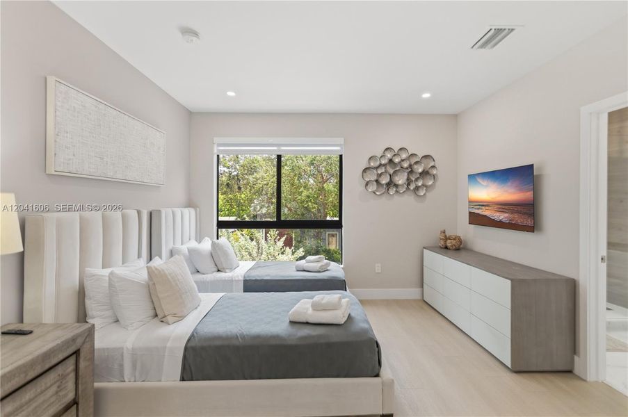 Furnished interior view inside a new home in , Fort Lauderdale (Image 32).