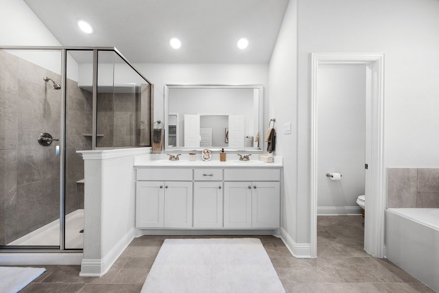 Furnished interior view inside a new home in Fox Landing, Caddo Mills (Image 16).