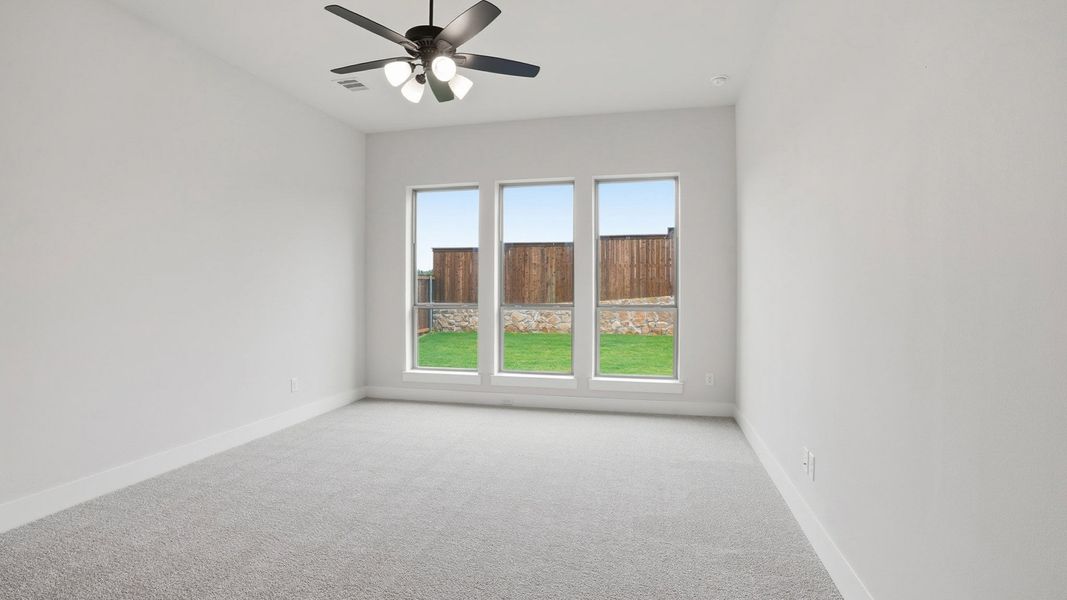 Spacious, unfurnished interior of a new home in The Parks at Wilson Creek, Celina (Image 17).