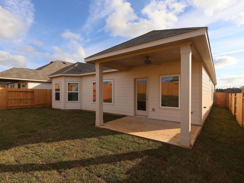 Exterior details and patio area of a home in Lone Star Landing, Montgomery (Image 4). Exterior details and patio area of a home in Lone Star Landing, Montgomery (Image 4).