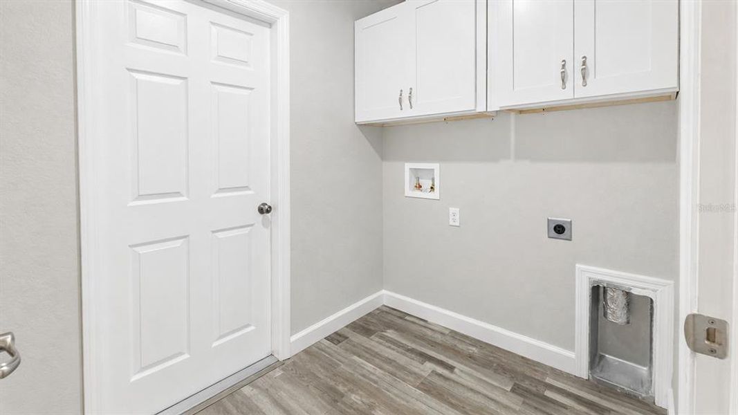 Spacious, unfurnished interior of a new home in , Ocala (Image 20). Spacious, unfurnished interior of a new home in , Ocala (Image 20).