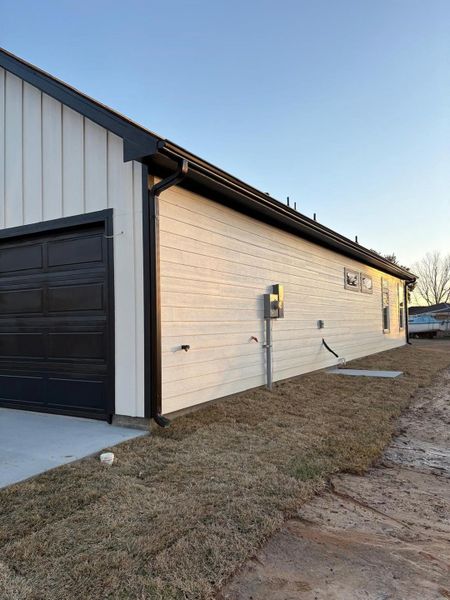 Exterior details and patio area of a home in , Livingston (Image 29).