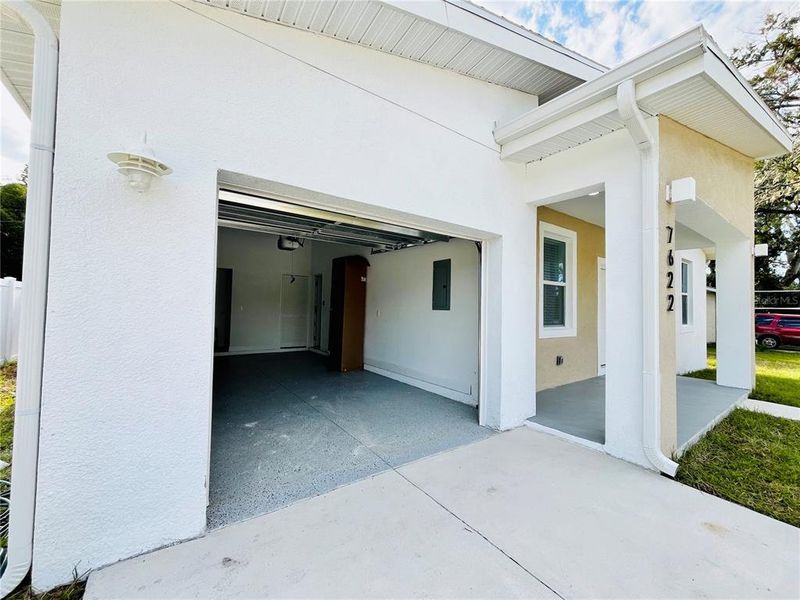Exterior details and patio area of a home in , New Port Richey (Image 20).