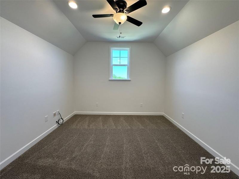 Spacious, unfurnished interior of a new home in Red Hill, Concord (Image 25).