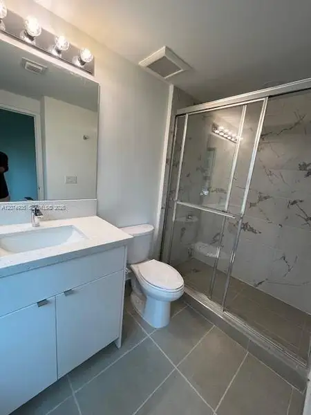 Furnished interior view inside a new home in , Hollywood (Image 4).