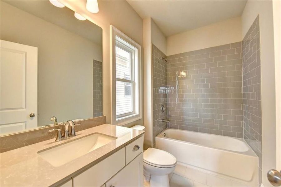 Furnished interior view inside a new home in Bellwyn, Johns Creek (Image 8).