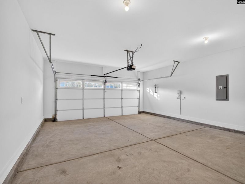 Spacious, unfurnished interior of a new home in Collins Cove, Chapin (Image 58).