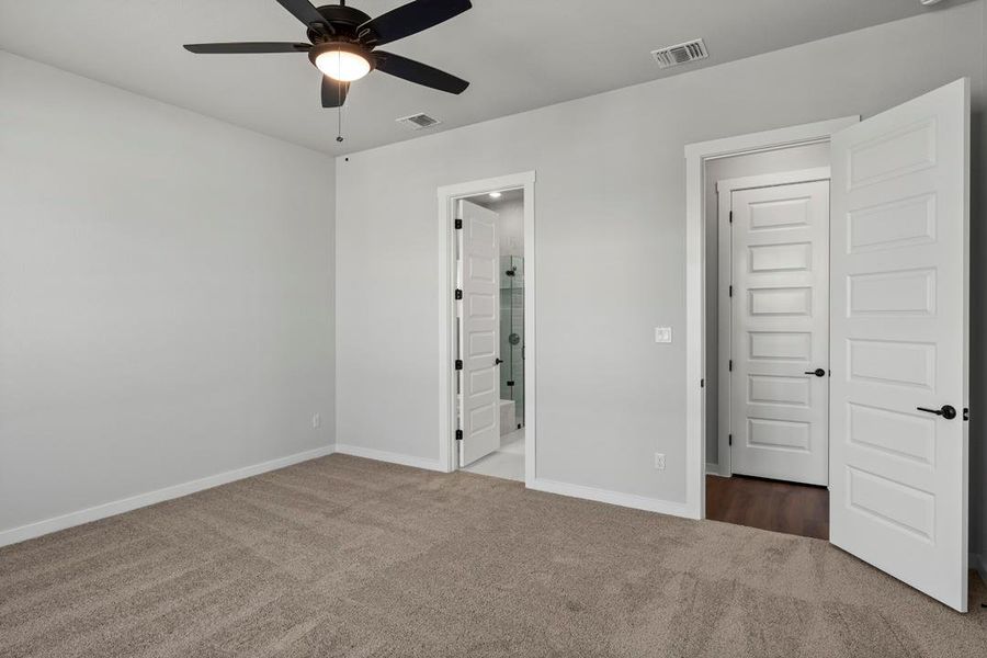 Spacious, unfurnished interior of a new home in Lariat, Liberty Hill (Image 32). Spacious, unfurnished interior of a new home in Lariat, Liberty Hill (Image 32).