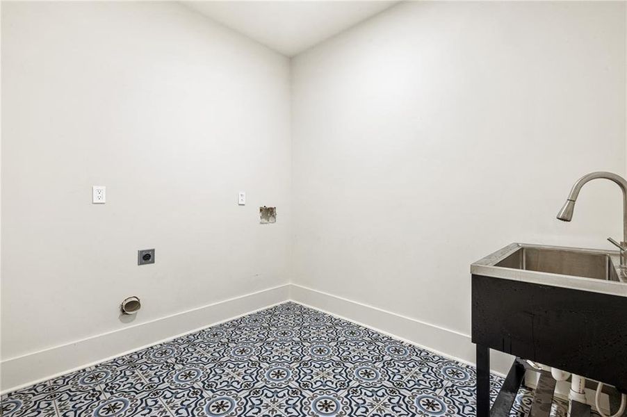 Spacious, unfurnished interior of a new home in , Atlanta (Image 36). Spacious, unfurnished interior of a new home in , Atlanta (Image 36).