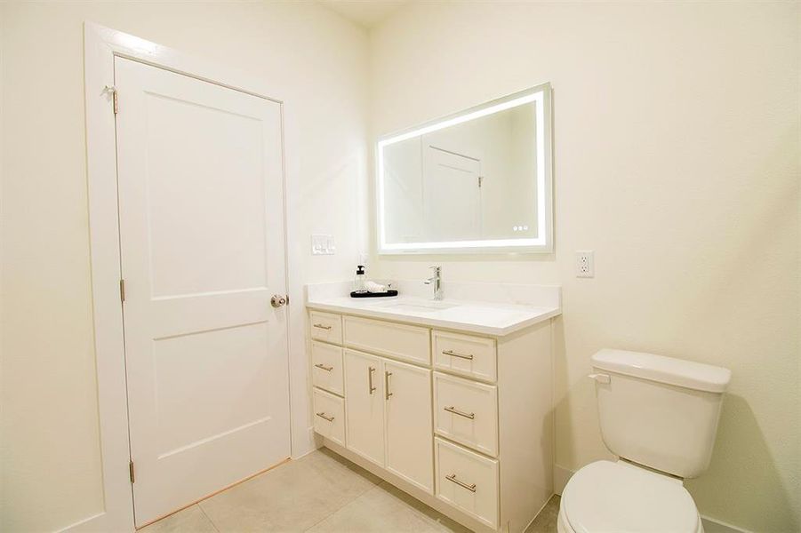 Furnished interior view inside a new home in , Grand Saline (Image 7).