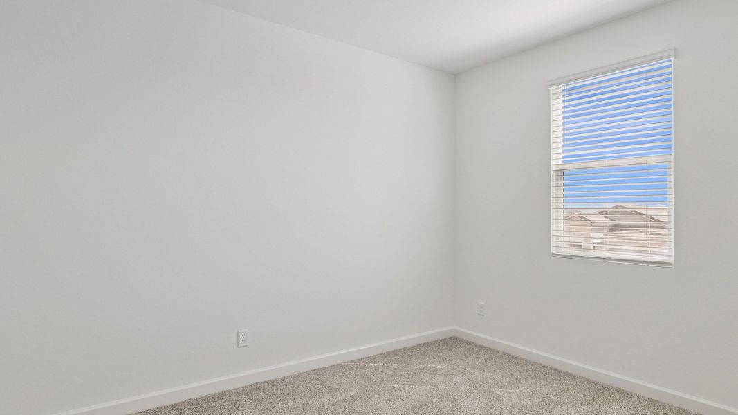 Representative unfurnished interior of a home built from the Apache by D.R. Horton in Zanjero Pass, Glendale (Image 38).
