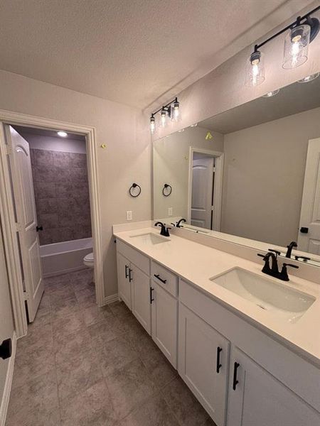 Furnished interior view inside a new home in Northstar, Haslet (Image 7).