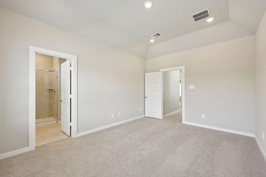 Photo is not of the actual home, but is an inspirational photo of builder’s model home and may depict options, furnishings, and/or decorator features that are not included Photo is not of the actual home, but is an inspirational photo of builder’s model home and may depict options, furnishings, and/or decorator features that are not included