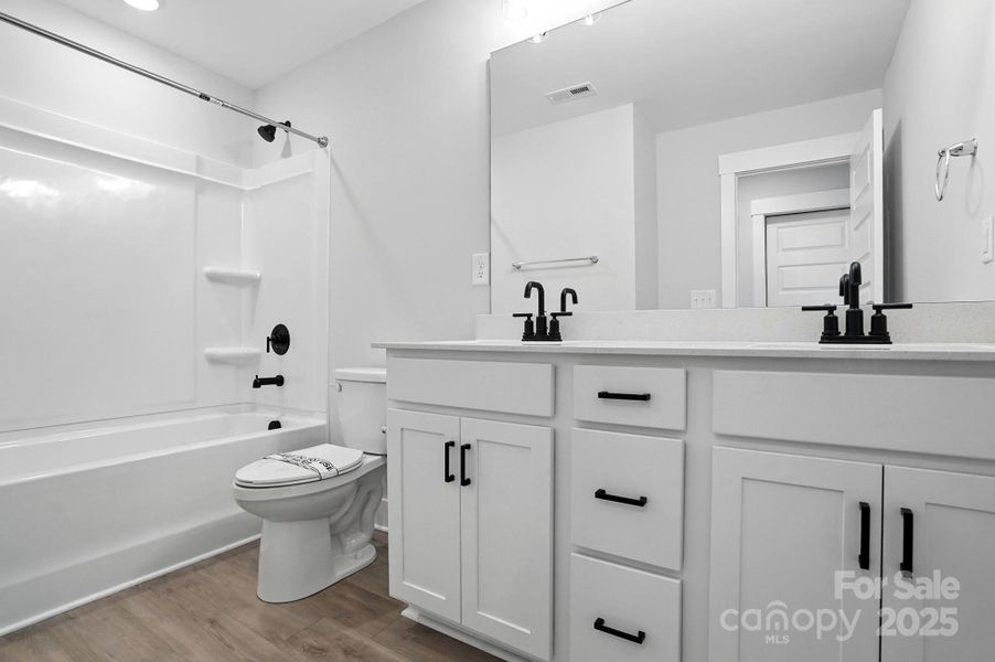 Image 24 of a home in Villas at Prestwick.