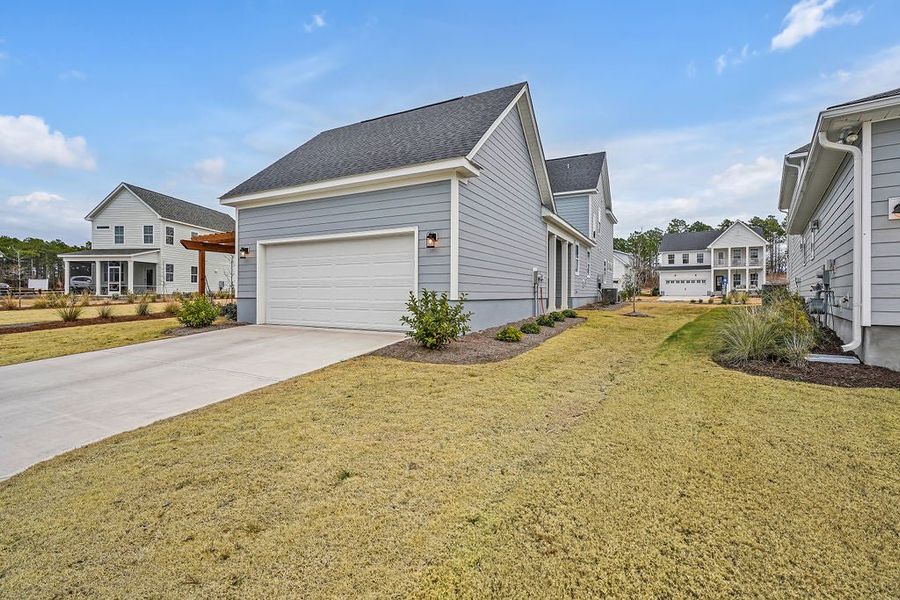 Representative exterior details of a home built from the Gates by New Leaf Builders in Vineyard Lakes, Johns Island (Image 3).
