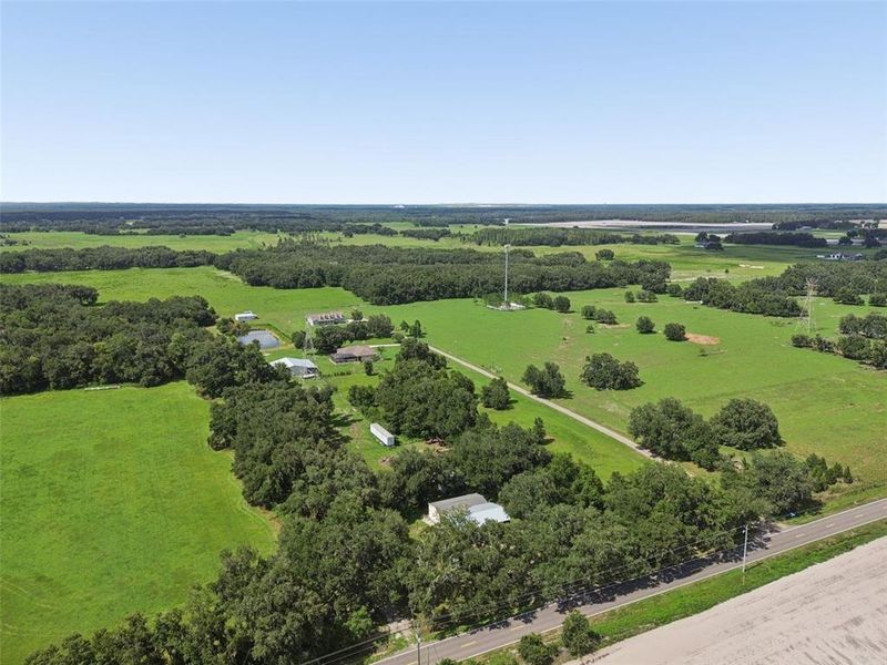 Natural landscape and outdoor views near in Plant City (Image 61). Natural landscape and outdoor views near in Plant City (Image 61).