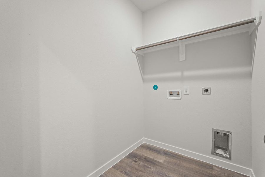 Spacious, unfurnished interior of a new home in Maple Woods, Hockley (Image 11).