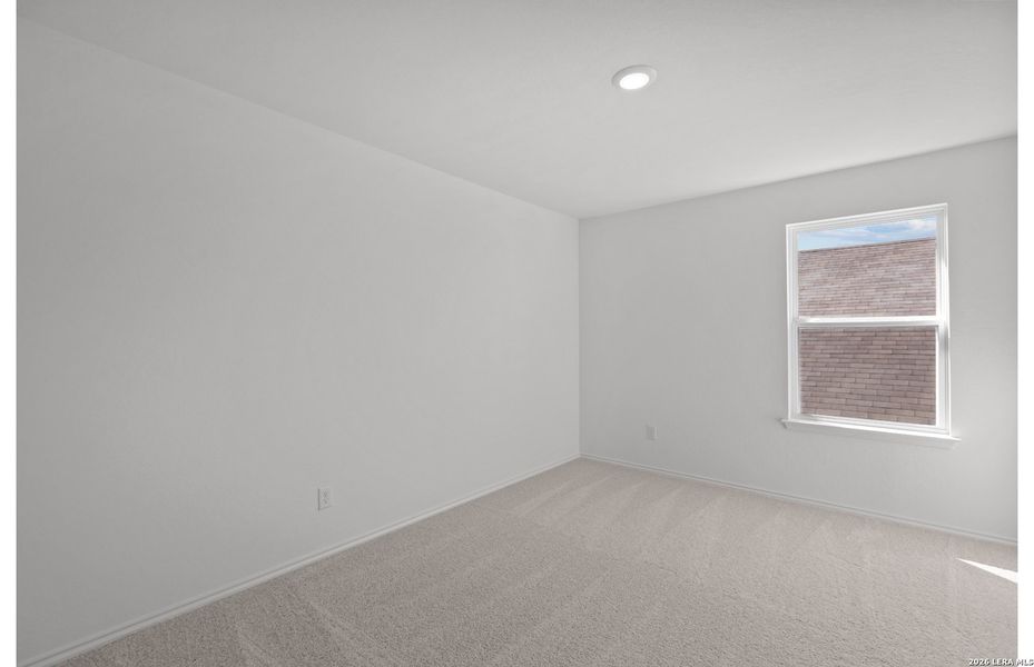 Spacious, unfurnished interior of a new home in Meadows at Clear Springs, New Braunfels (Image 17).