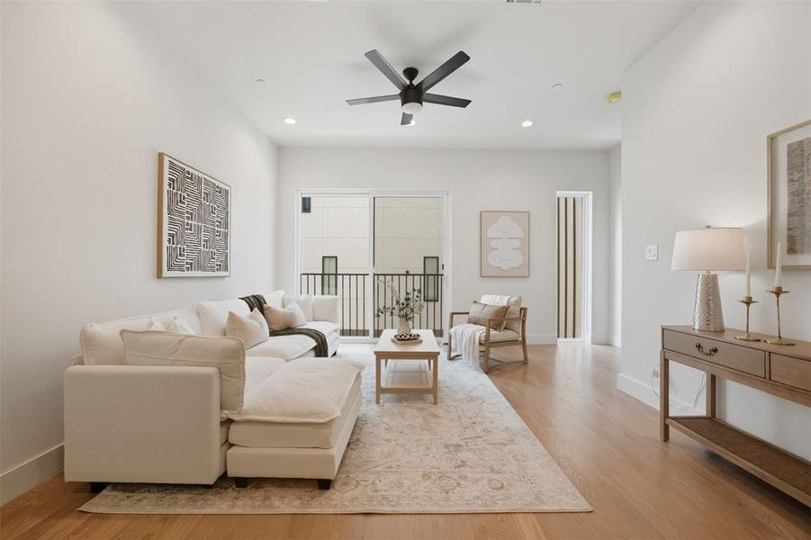 Furnished interior view inside a new home in , Dallas (Image 22).