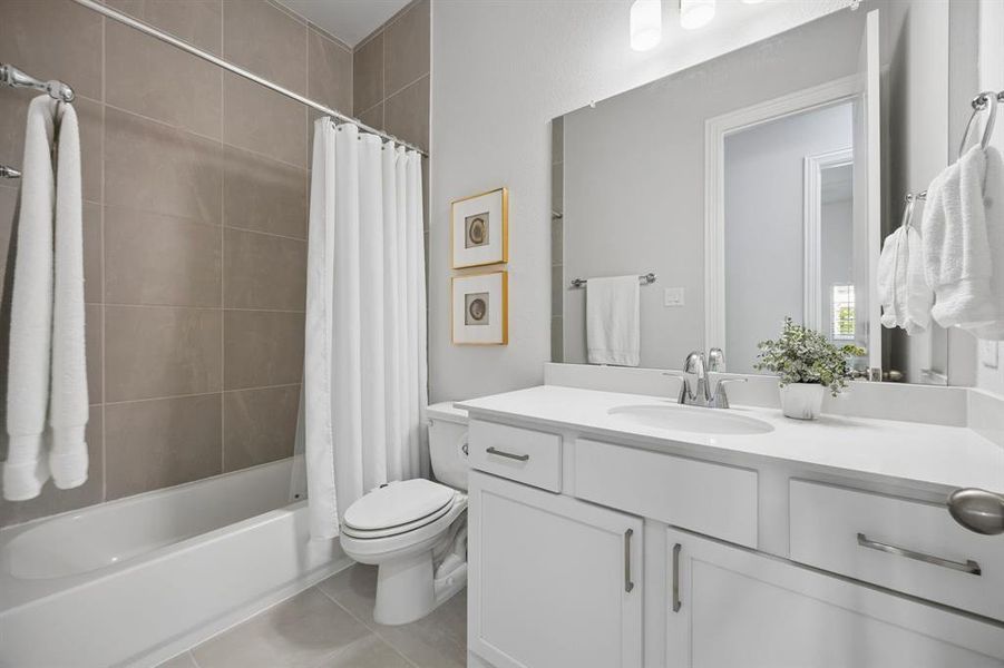Furnished interior view inside a new home in Cambridge Crossing, Celina (Image 9).