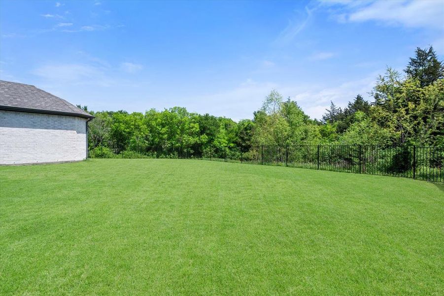 Front exterior of a new home in , Sunnyvale, TX, highlighting curb appeal (Image 22). Front exterior of a new home in , Sunnyvale, TX, highlighting curb appeal (Image 22).