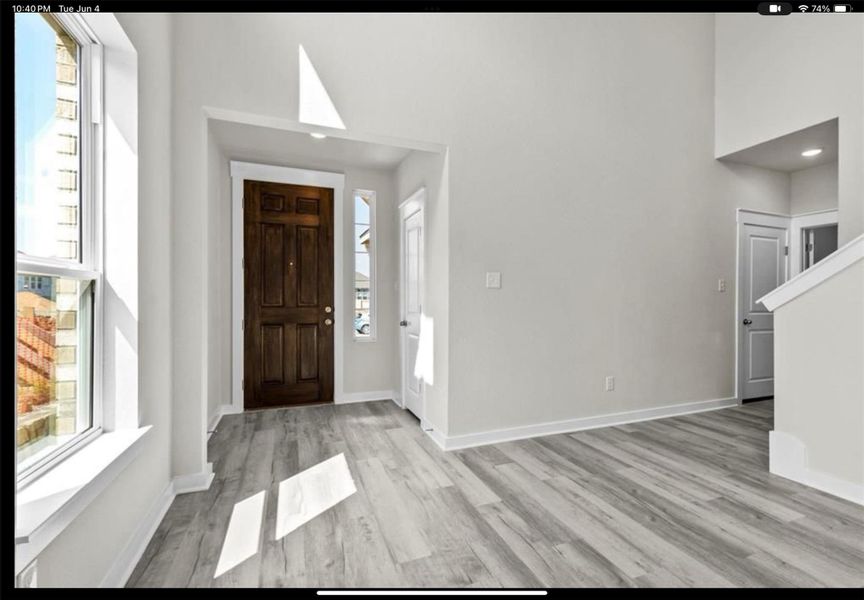 Spacious, unfurnished interior of a new home in , Kyle (Image 4).