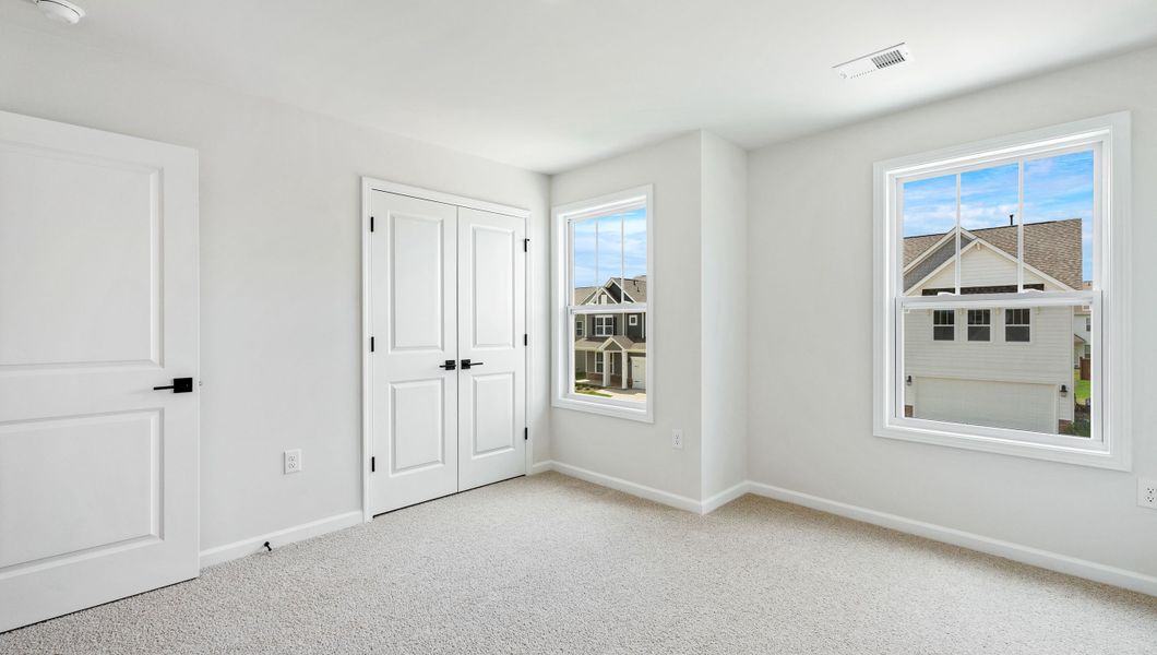 Spacious, unfurnished interior of a new home in Seven Oaks, Greenwood (Image 26). Spacious, unfurnished interior of a new home in Seven Oaks, Greenwood (Image 26).