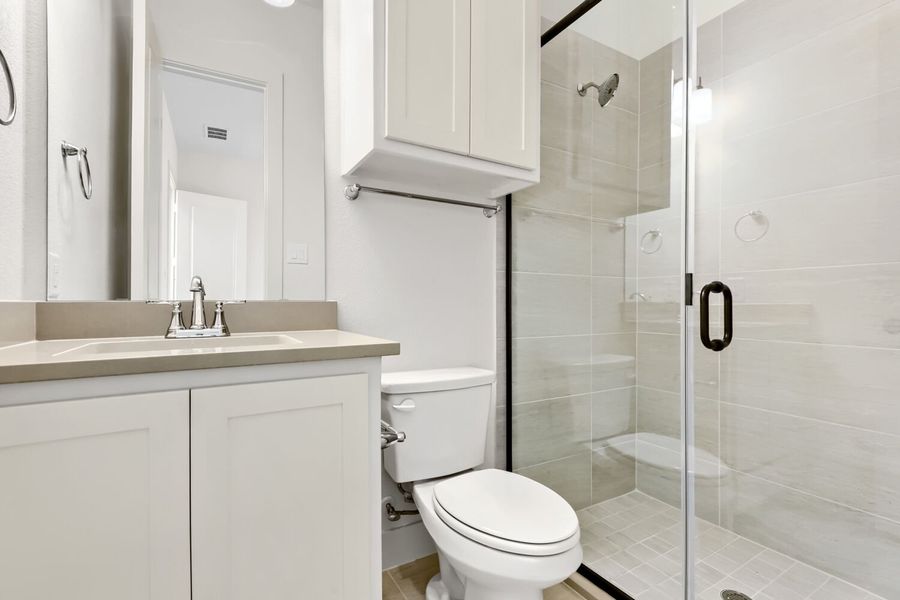 2204 Atlas - Full Bathroom